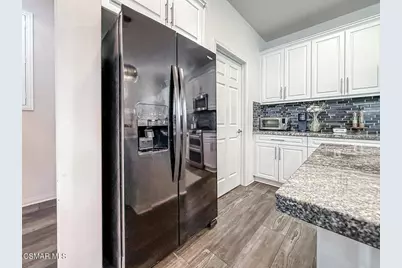 14708 Sherman Way, Van Nuys, CA 91405 - Photo 17