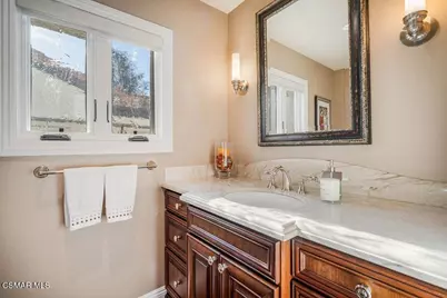 700 Oak Shadow View Place, Newbury Park, CA 91320 - Photo 19
