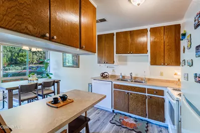 291 Sequoia Court #23, Thousand Oaks, CA 91360 - Photo 15