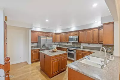 272 Camino Toluca, Camarillo, CA 93010 - Photo 17