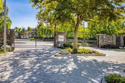3174 Clarita Court, Thousand Oaks, CA 91362 - Photo 3