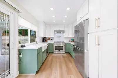 3810 Calle Clara Vista, Newbury Park, CA 91320 - Photo 11