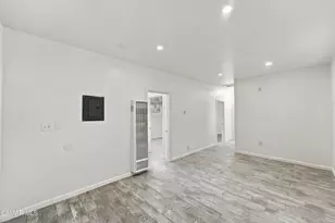 118 B St, Oxnard, CA 93030 - Photo 11
