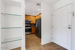 9610 Zelzah Ave, Northridge, CA 91325 - Photo 7