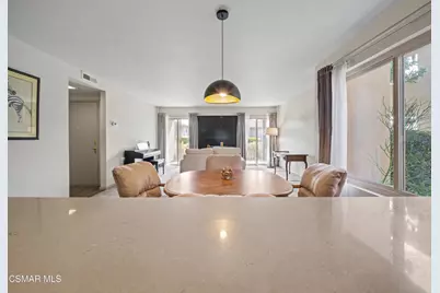 248 Oakleaf Drive #101, Thousand Oaks, CA 91360 - Photo 11