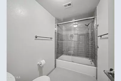 248 Oakleaf Drive #101, Thousand Oaks, CA 91360 - Photo 17