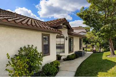 635 Llanerch Lane, Simi Valley, CA 93065 - Photo 11