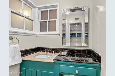 3922 Sunny Oak Road, Sherman Oaks, CA 91403 - Photo 21