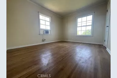 2018 W 39th Street, Los Angeles, CA 90008 - Photo 13