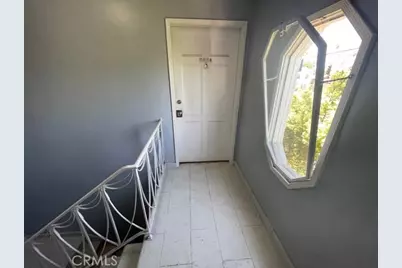 2018 W 39th Street, Los Angeles, CA 90008 - Photo 5