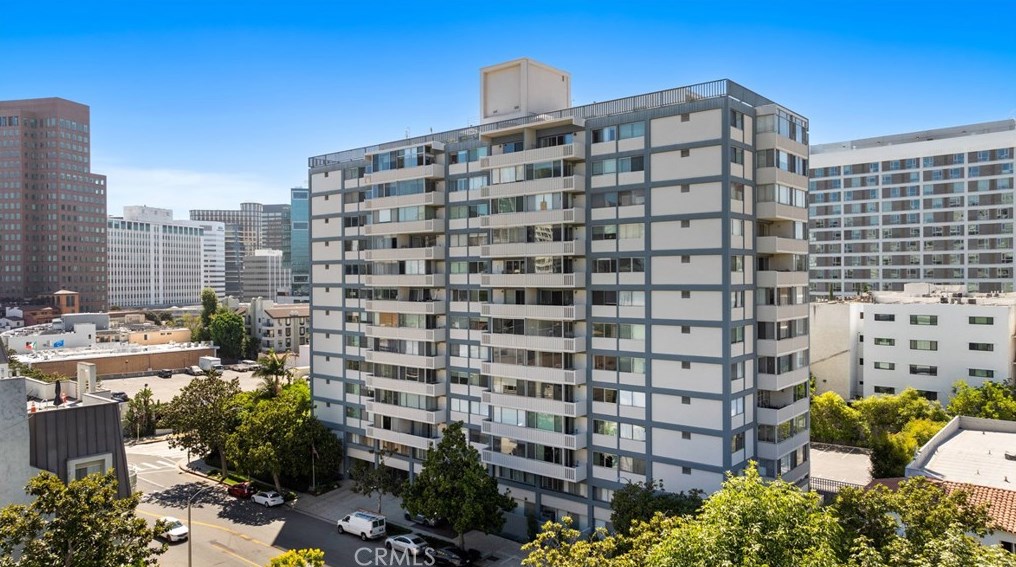 969 Hilgard Ave, Los Angeles CA  90024-3018 exterior