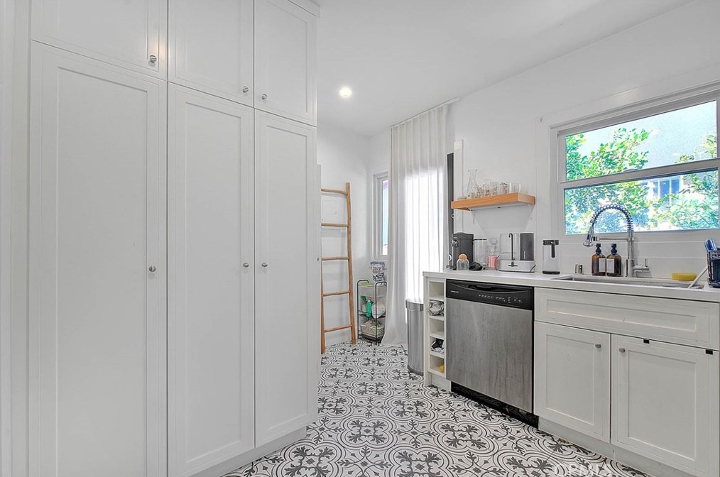 421 5 St, Alhambra CA 91801-3478 exterior