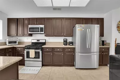 14031 Astoria Street #102, Sylmar, CA 91342 - Photo 17