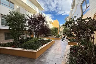 137 S Wilson Ave, Pasadena, CA 91106 - Photo 23