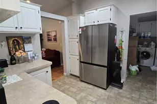 19251 Brookhurst St, Huntington Beach, CA 92646 - Photo 17