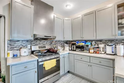 141 S Cypress Avenue, Ontario, CA 91762 - Photo 9