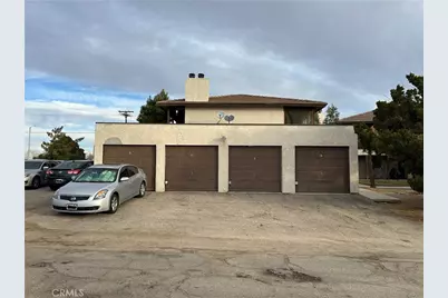 16585 Green Tree Boulevard, Victorville, CA 92395 - Photo 3