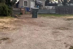 2117 Kentucky St, Bakersfield, CA 93305 - Photo 3