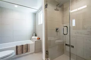 137 S Wilson Ave, Pasadena, CA 91106 - Photo 23