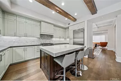 823 S Bundy Drive #110, Los Angeles, CA 90049 - Photo 21