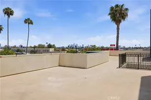 1818 S Norton Ave, Los Angeles, CA 90018 - Photo 23