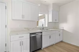 1818 S Norton Ave, Los Angeles, CA 90018 - Photo 11