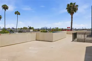 1818 S Norton Ave, Los Angeles, CA 90018 - Photo 13