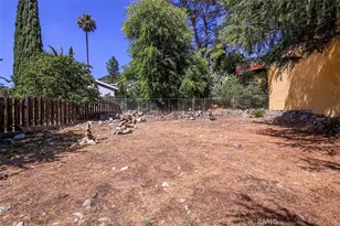 3953 Santa Carlotta, La Crescenta, CA 91214 - Photo 21