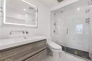 800 W 1st St, Los Angeles, CA 90012 - Photo 11