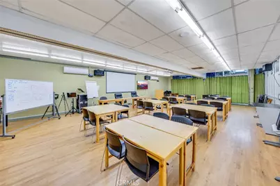 118 E Live Oak Avenue, Arcadia, CA 91006 - Photo 11