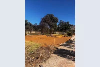 1201 E Altadena Drive, Altadena, CA 91001 - Photo 3