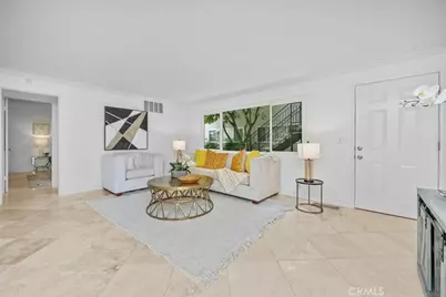 2102 La Canada Crest Drive #B, La Canada Flintridge, CA 91011 - Photo 5