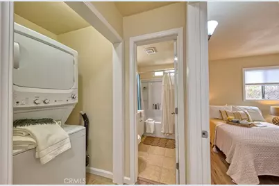 311 W Walnut Avenue, Monrovia, CA 91016 - Photo 21