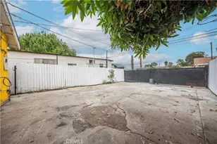 13032 S Main St, Los Angeles, CA 90061 - Photo 17