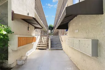 332 Riverdale Drive, Glendale, CA 91204 - Photo 5