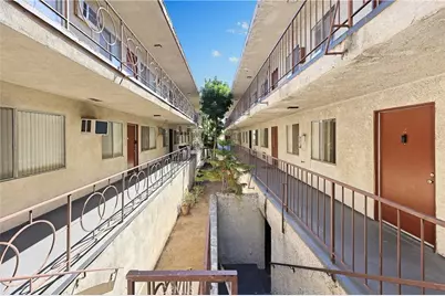 336 Riverdale Drive, Glendale, CA 91204 - Photo 3
