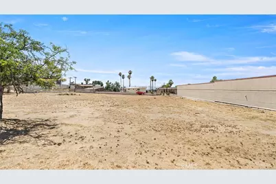 3553 E Highland Avenue, Highland, CA 92346 - Photo 9