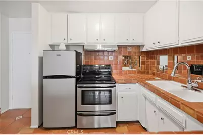 425 S Kenmore #206, Los Angeles, CA 90020 - Photo 7