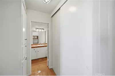 425 S Kenmore #206, Los Angeles, CA 90020 - Photo 9