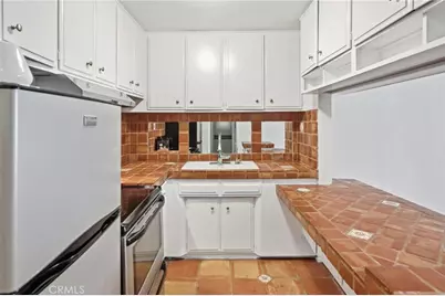 425 S Kenmore #206, Los Angeles, CA 90020 - Photo 5