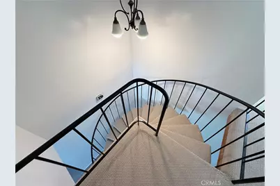 2575 Riverside Terrace, Los Angeles, CA 90039 - Photo 13