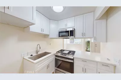 570 N Madison, Pasadena, CA 91101 - Photo 11