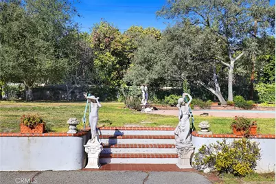 1127 W Foothill Boulevard, Arcadia, CA 91006 - Photo 29