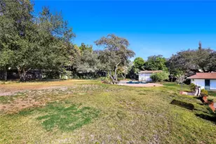 1127 W Foothill Blvd, Arcadia, CA 91006 - Photo 31