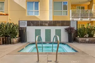 21301 Erwin St, Woodland Hills, CA 91367 - Photo 19