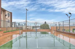 460 Oak St, Glendale, CA 91204 - Photo 25