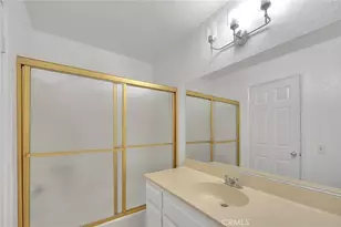 460 Oak St, Glendale, CA 91204 - Photo 21