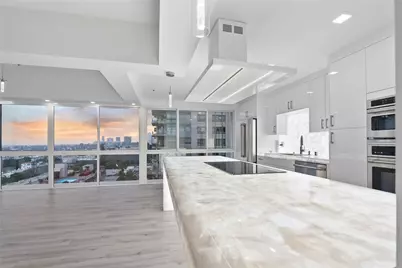 10790 Wilshire Boulevard #806, Los Angeles, CA 90024 - Photo 15