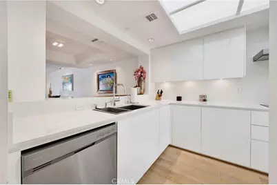 150 Ocean Park #520, Santa Monica, CA 90405 - Photo 9