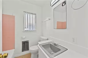 4015 Palmwood Dr, Los Angeles, CA 90008 - Photo 27